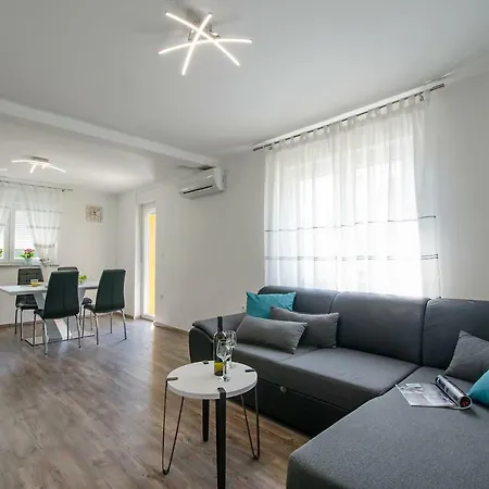 Apartament R&d Pula