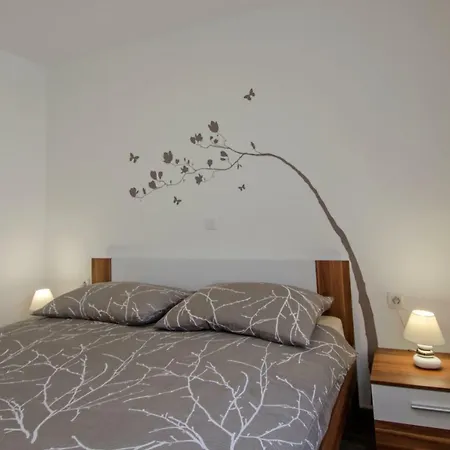 Apartment R&d *