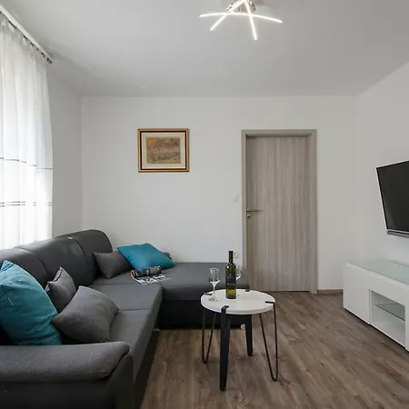 Apartment R&d *